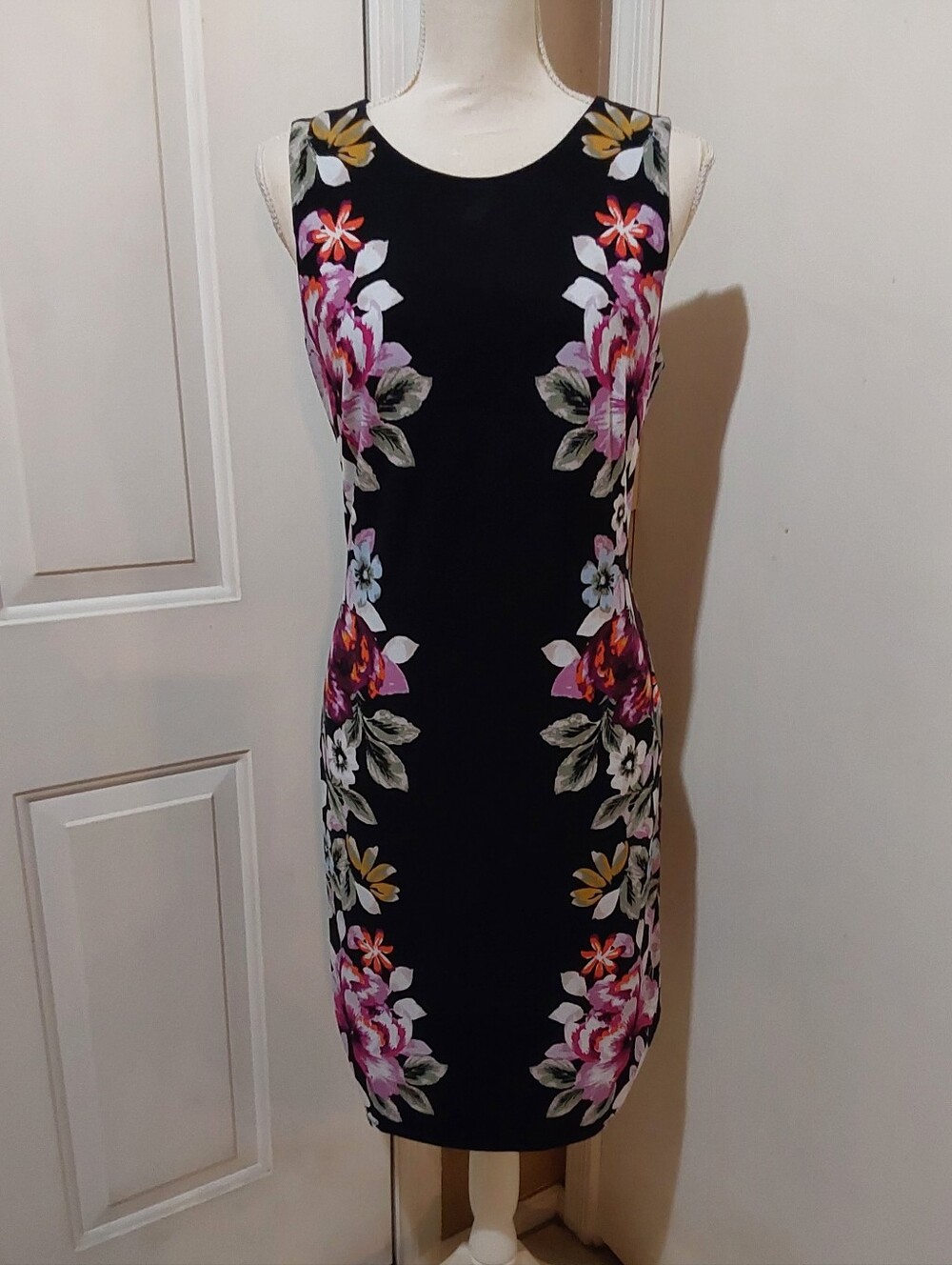 🌺 Like New White House Black Market Black Floral-Print Sleeveless Midi Dress